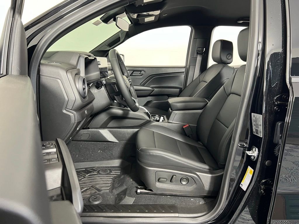 New 2025 Chevrolet Colorado Trail Boss w/ Midnight Edition image 13