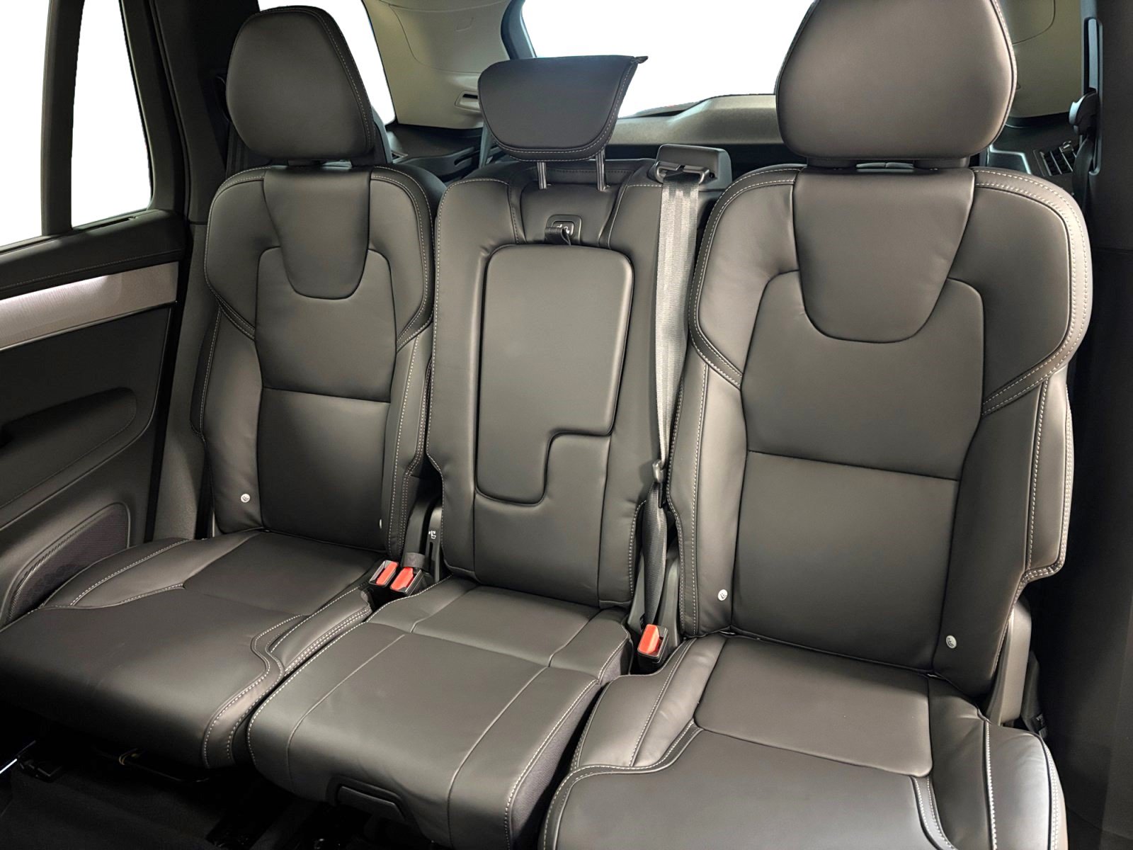 New 2026 Volvo XC90 T8 Ultra w/ Protection Package Premier AWD/4WD image 43