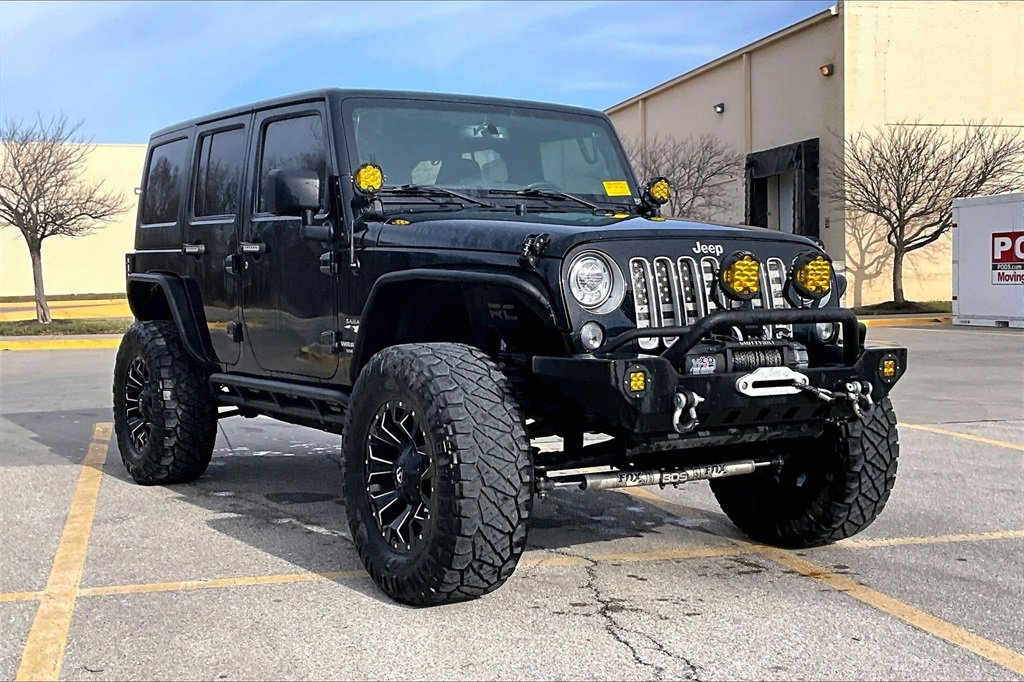 Used 2017 Jeep Wrangler Unlimited Sahara w/ Max Tow Package image 3