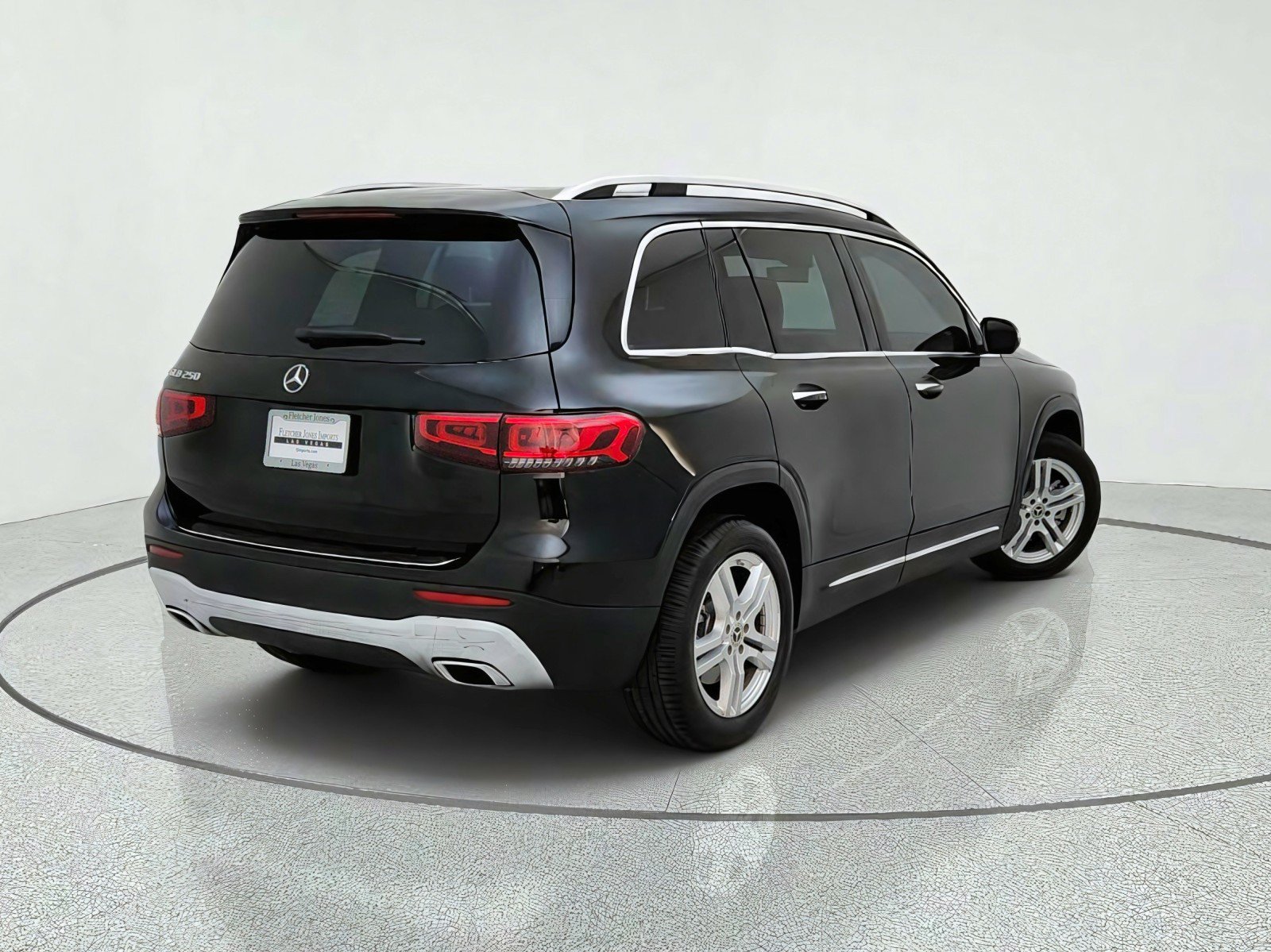 Used 2023 Mercedes-Benz GLB 250 image 9