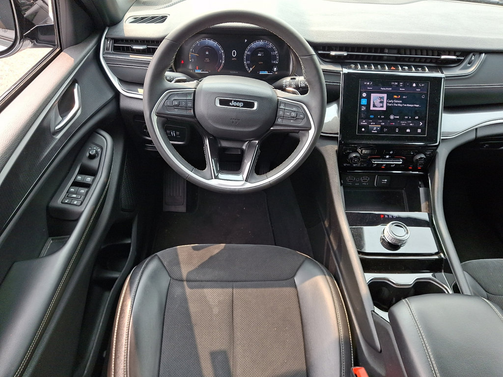 Certified 2023 Jeep Grand Cherokee Altitude AWD/4WD image 22