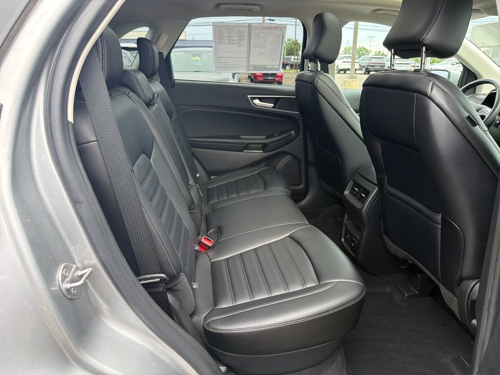 Used 2023 Ford Edge SEL w/ Convenience Package AWD/4WD image 17