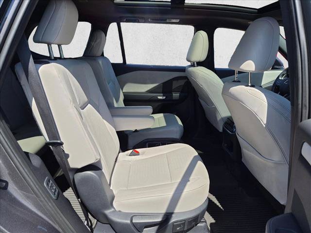 Used 2025 Lexus TX 350 AWD w/ Captains Chair Package image 19