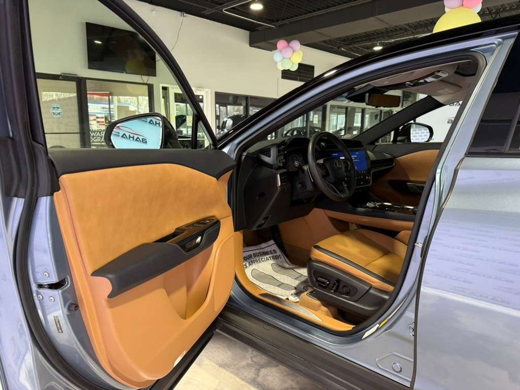 Used 2023 Lexus RZ 450e Premium w/ Technology Package image 29