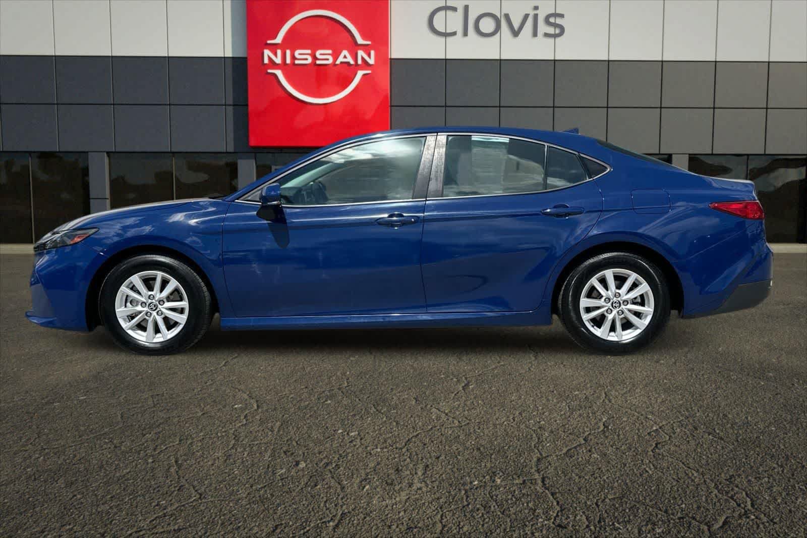 Used 2025 Toyota Camry LE FWD image 6