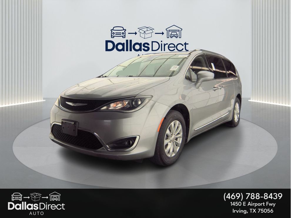 Used 2018 Chrysler Pacifica Touring-L FWD image 5