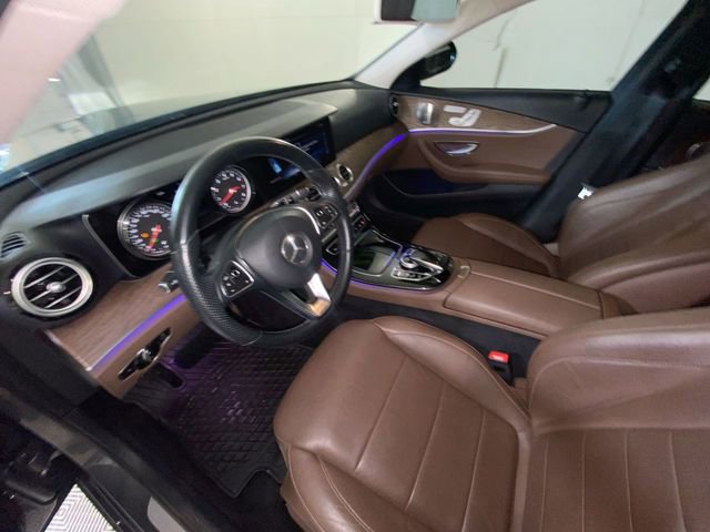 Used 2017 Mercedes-Benz E 400 4MATIC Wagon image 27