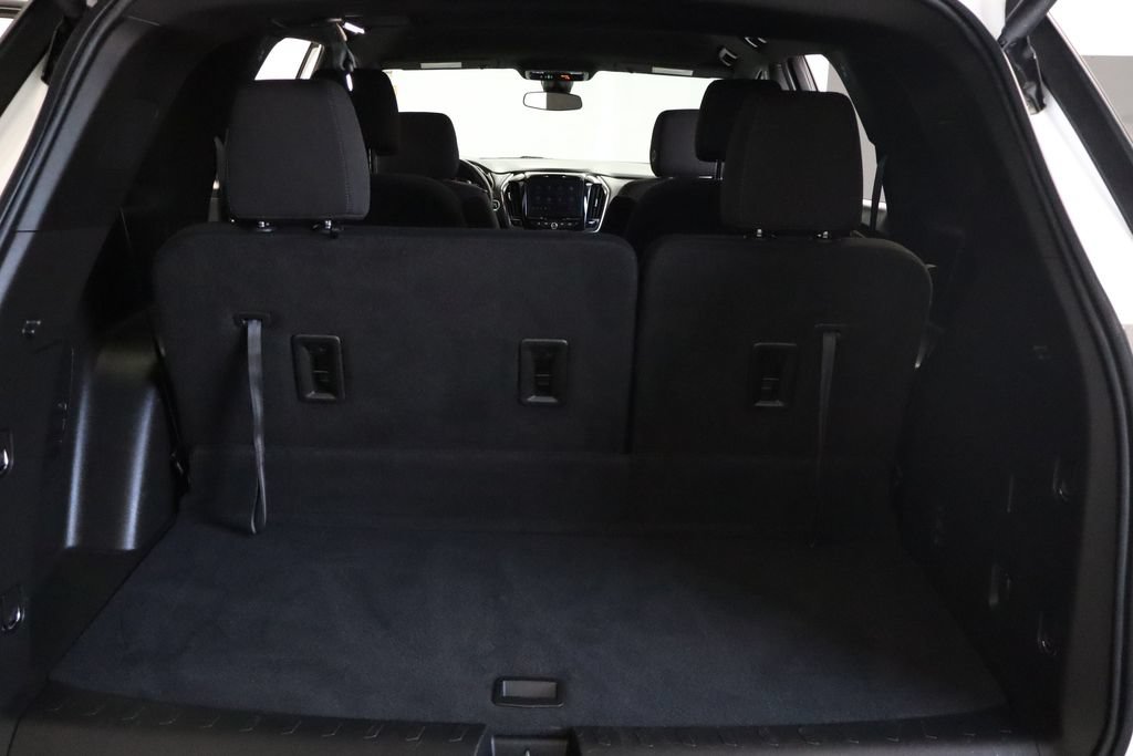 Used 2023 Chevrolet Traverse LT FWD image 38
