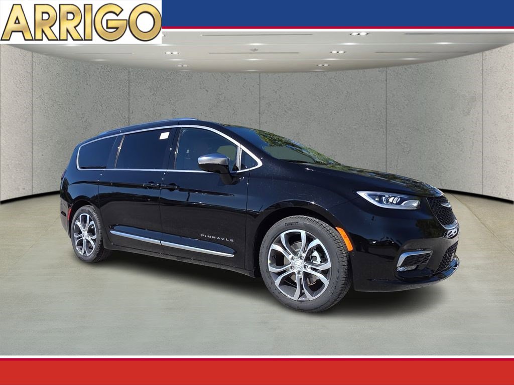 New 2026 Chrysler Pacifica Pinnacle w/ Trailer Tow Group FWD video 1