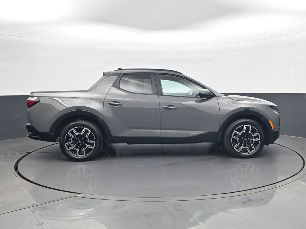 Certified 2025 Hyundai Santa Cruz Limited AWD/4WD image 4
