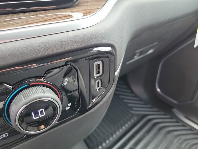 Certified 2026 Chevrolet Silverado 1500 RST image 32