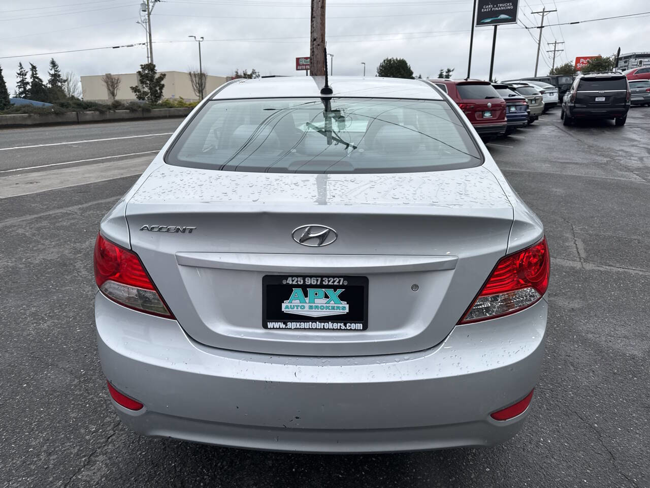 Used 2013 Hyundai Accent GLS image 4