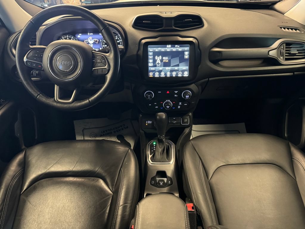 Used 2022 Jeep Renegade Limited AWD/4WD image 9