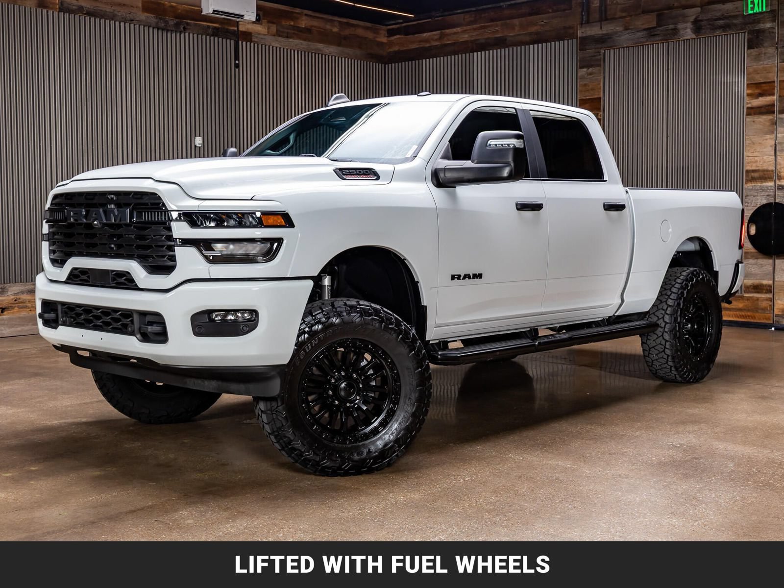 Used 2025 RAM 2500 Big Horn AWD/4WD image 4