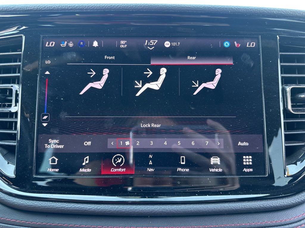 Used 2022 Dodge Durango R/T w/ Blacktop Package image 38