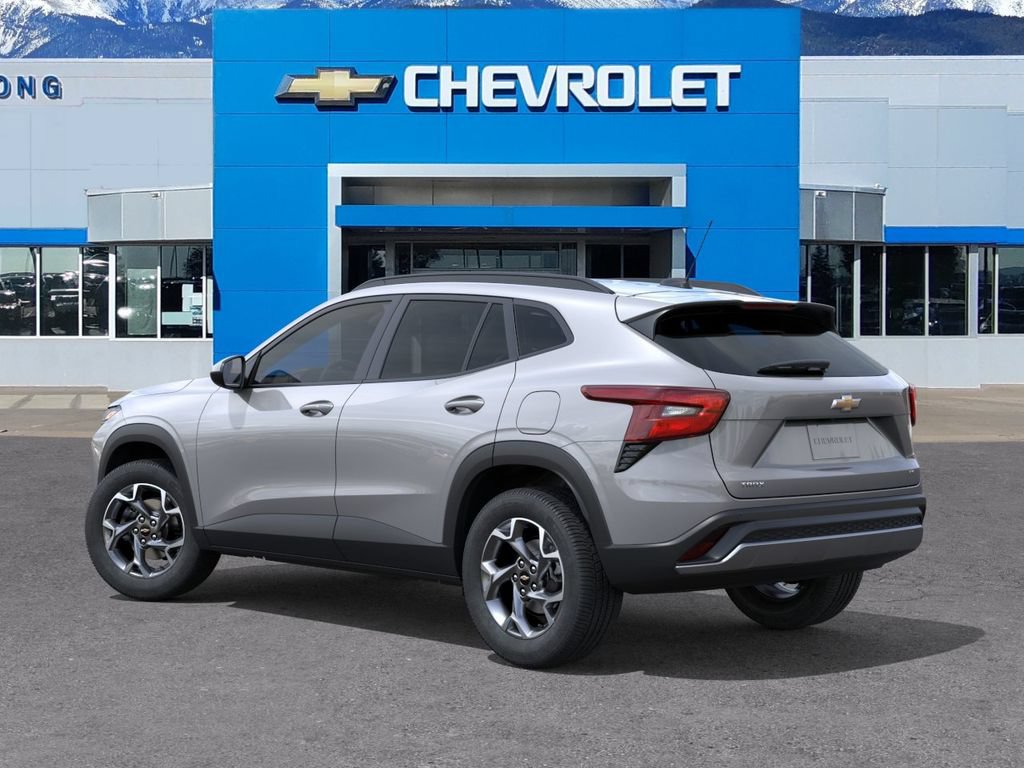 New 2026 Chevrolet Trax LT w/ Driver Confidence Package FWD image 3