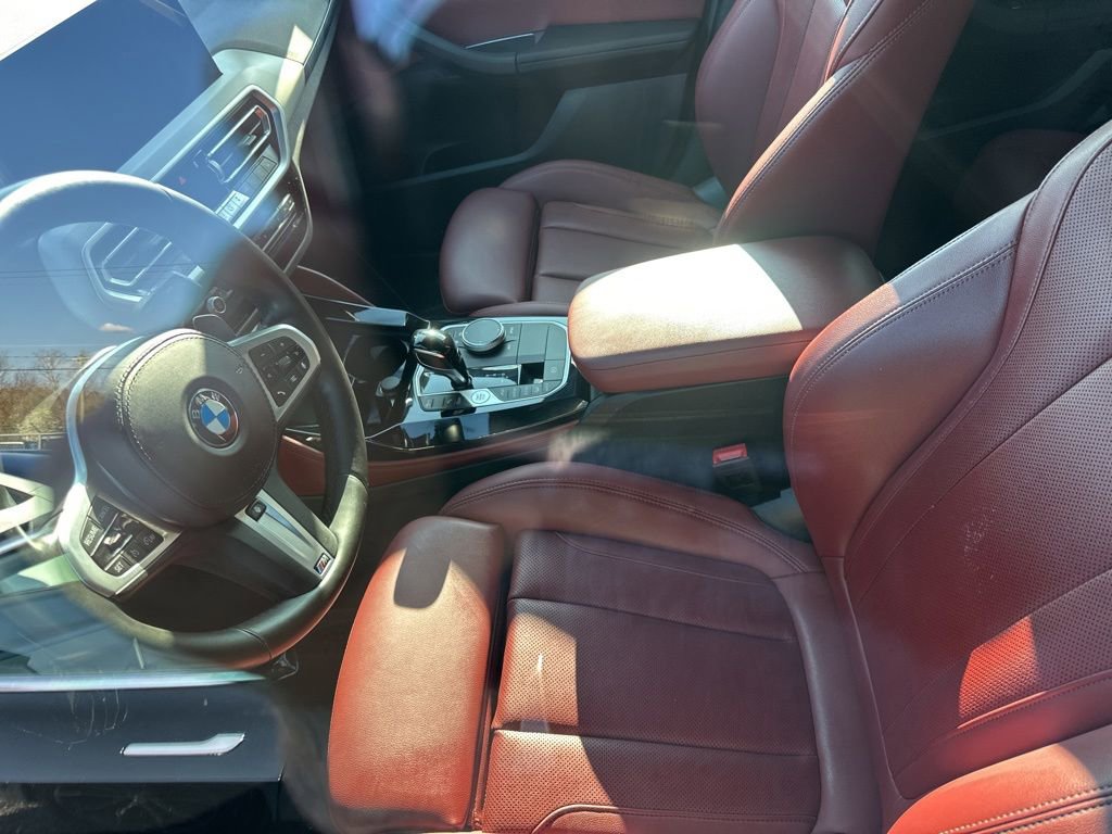 Used 2022 BMW X4 xDrive30i w/ M Sport Package image 3