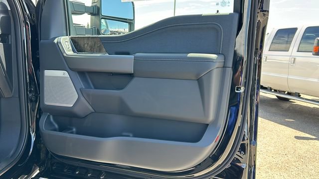 New 2025 Ford F250 Lariat w/ Lariat Ultimate Package image 10