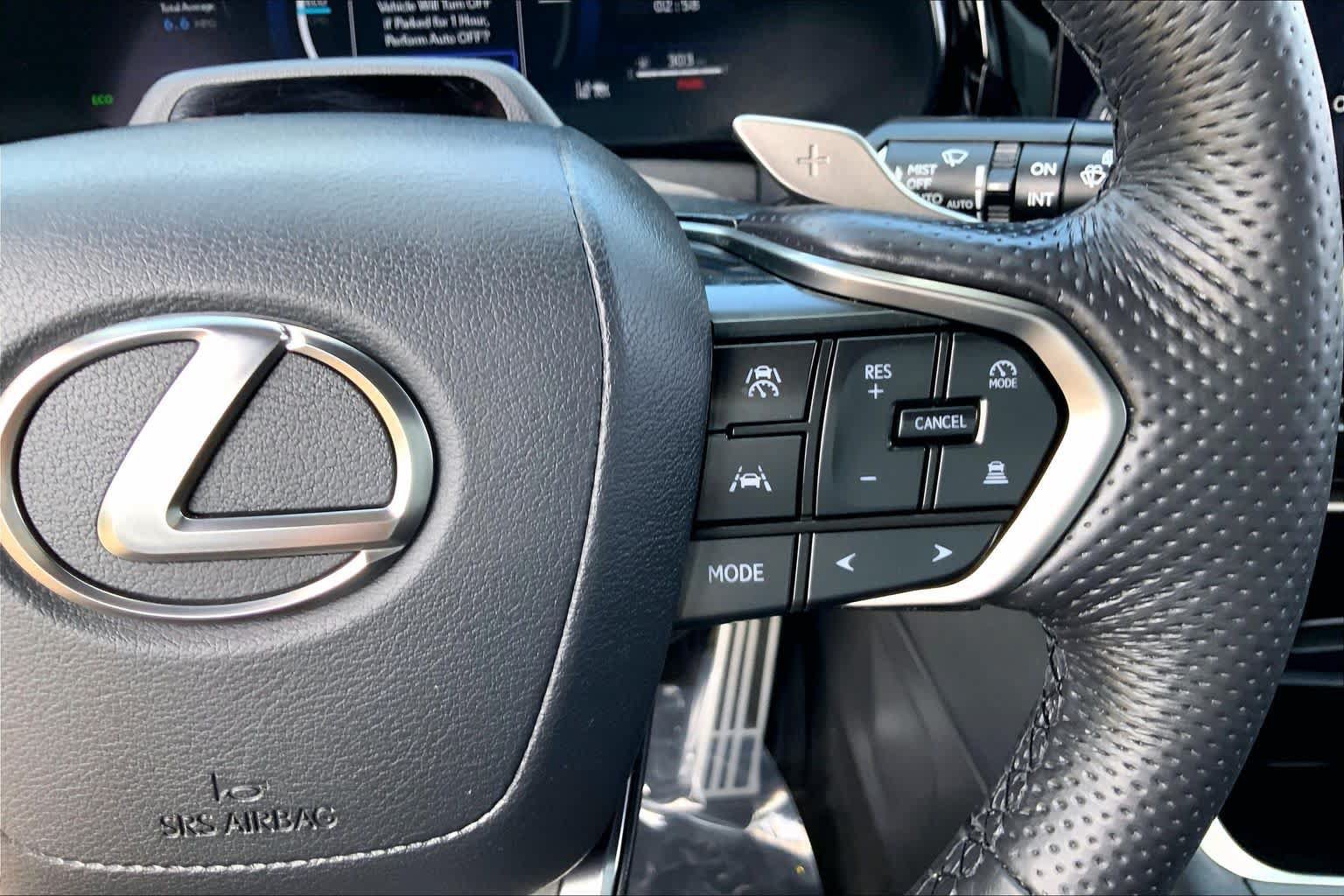 Certified 2025 Lexus TX 500h AWD w/ Technology Package image 25