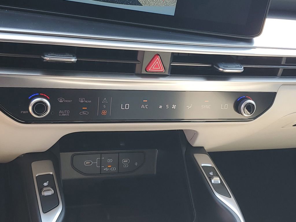 New 2026 Kia Sorento S w/ S Panoramic Sunroof Package FWD image 18