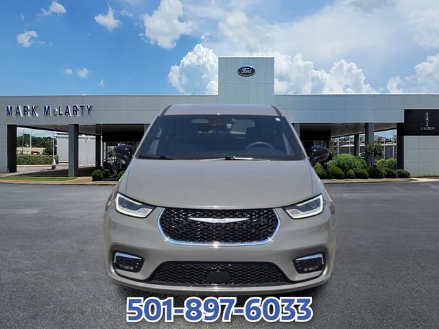 Used 2025 Chrysler Pacifica Select FWD image 8