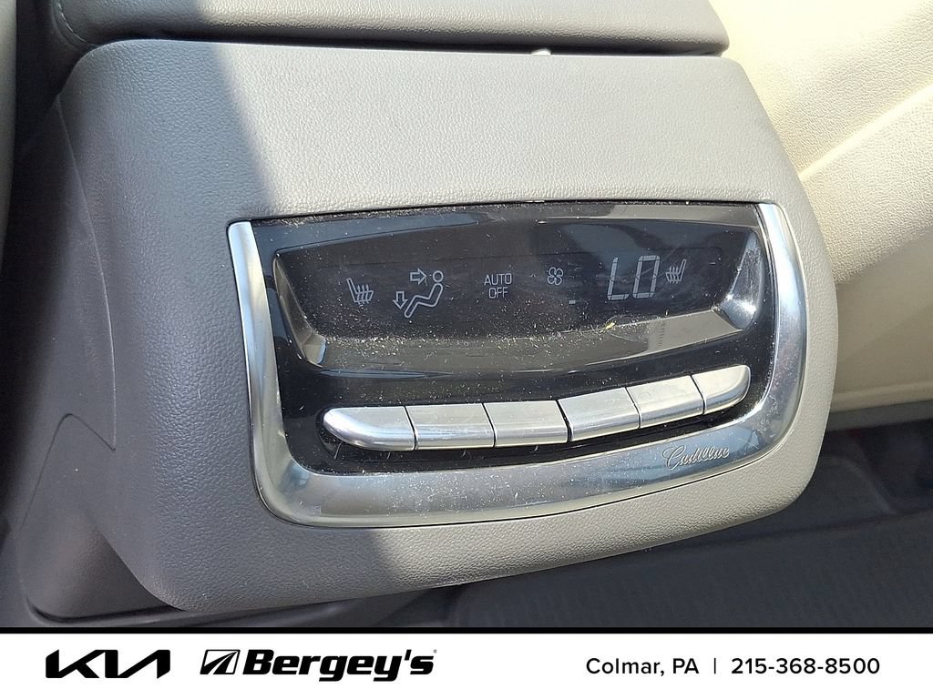 Used 2024 Cadillac XT6 Premium Luxury w/ Technology Package AWD/4WD image 13