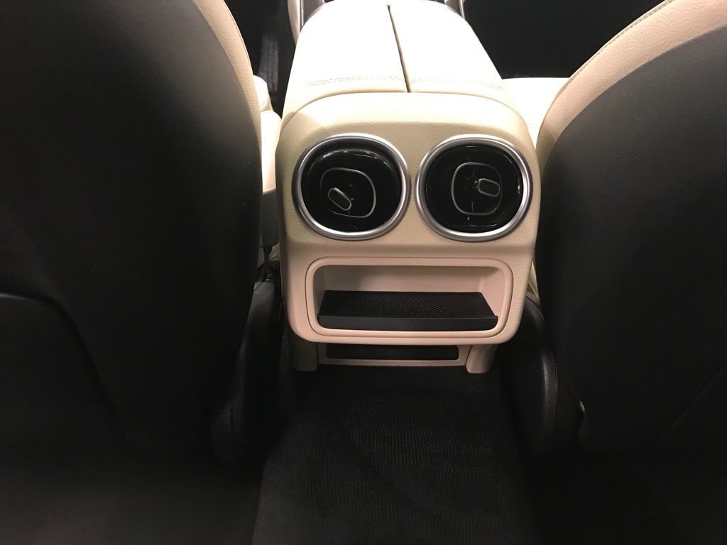 Used 2023 Mercedes-Benz C 300 4MATIC Sedan image 26