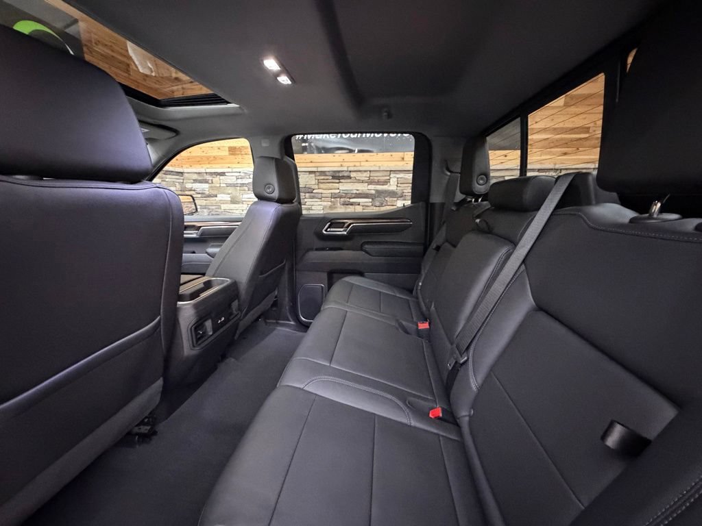 Used 2023 Chevrolet Silverado 1500 RST w/ Convenience Package II AWD/4WD image 21