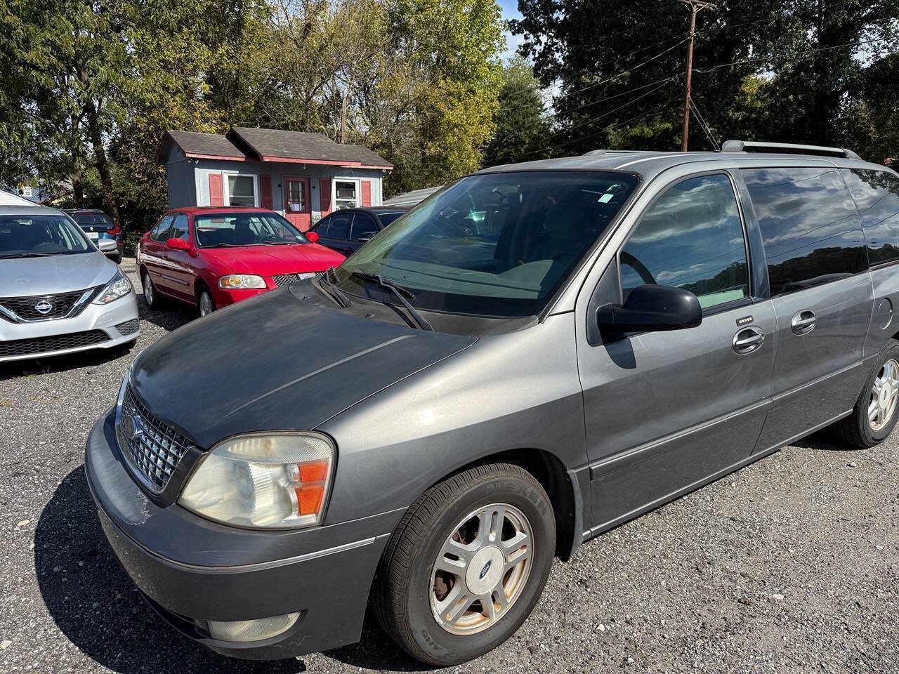 Used 2006 Ford Freestar SEL FWD image 3