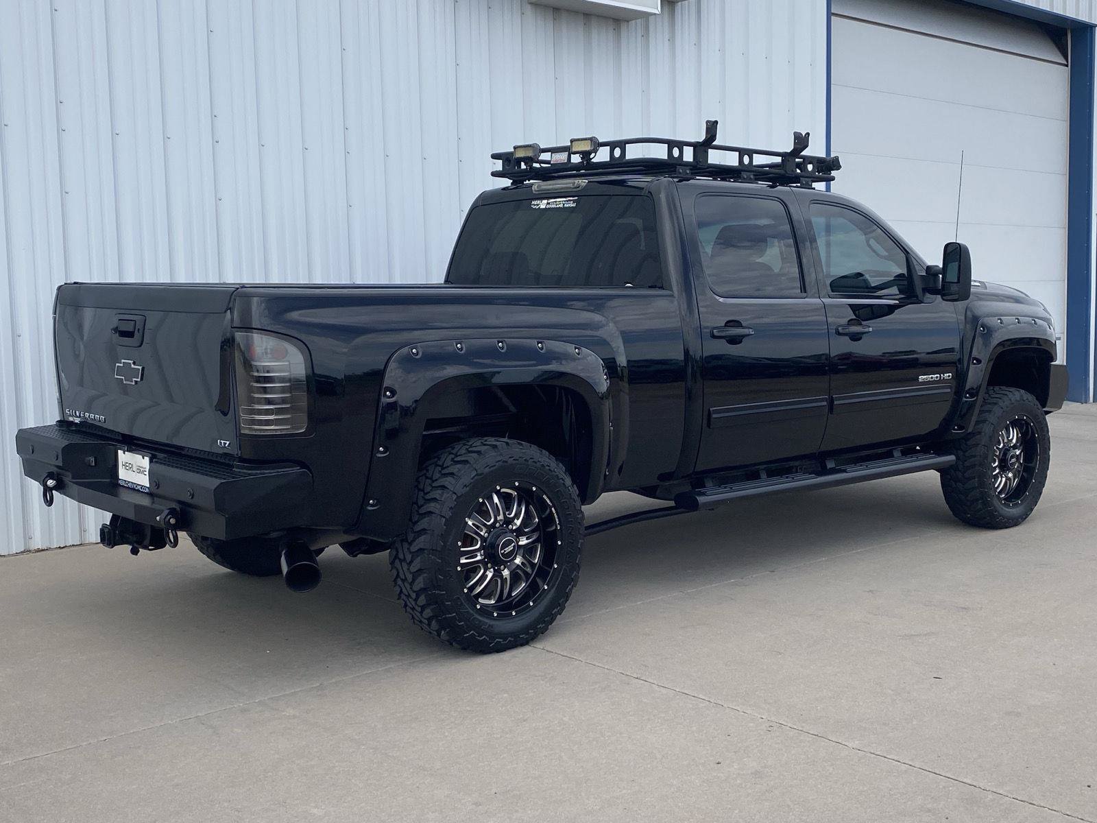 Used 2014 Chevrolet Silverado 2500 LTZ w/ LTZ Plus Package AWD/4WD image 5