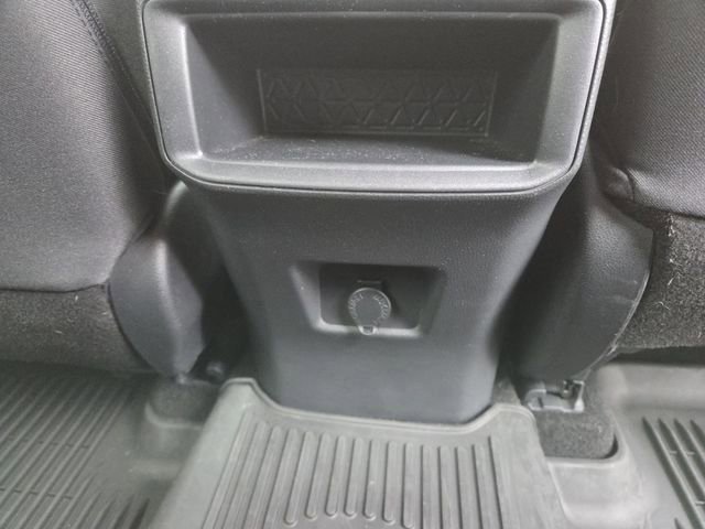 Used 2019 Toyota RAV4 LE image 12