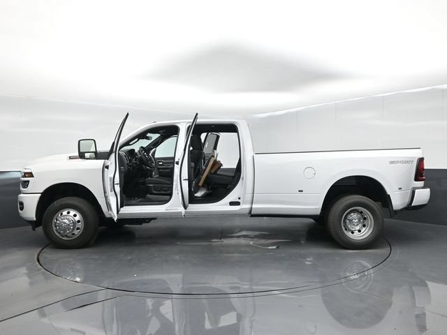 New 2026 RAM 3500 Big Horn AWD/4WD image 59