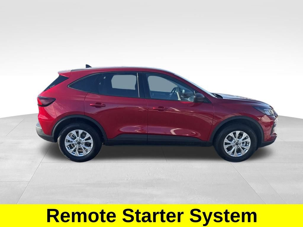 Used 2025 Ford Escape Active w/ Cold Weather Package image 8