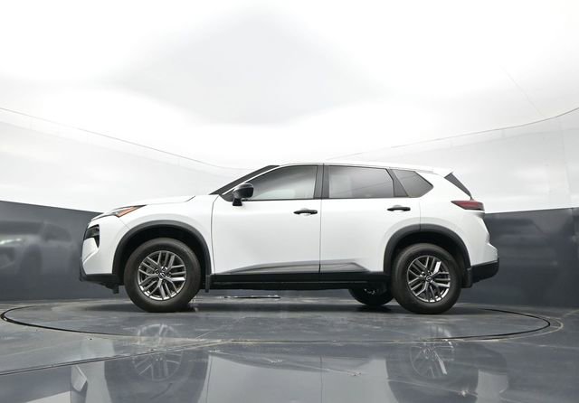 Certified 2025 Nissan Rogue S image 25
