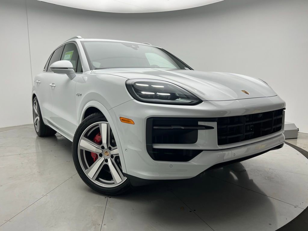 New 2026 Porsche Cayenne S image 24