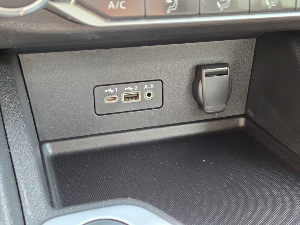Used 2023 Nissan Sentra SV image 27