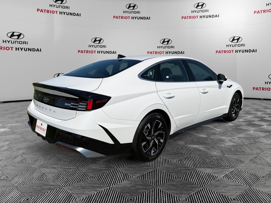 Used 2025 Hyundai Sonata SEL FWD image 3