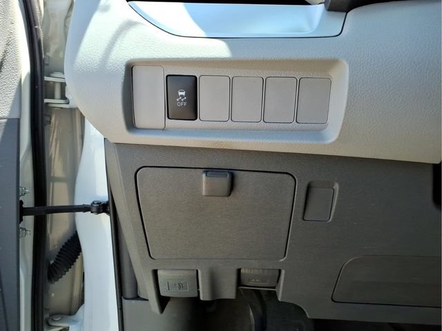 Used 2020 Toyota Sienna L FWD image 14