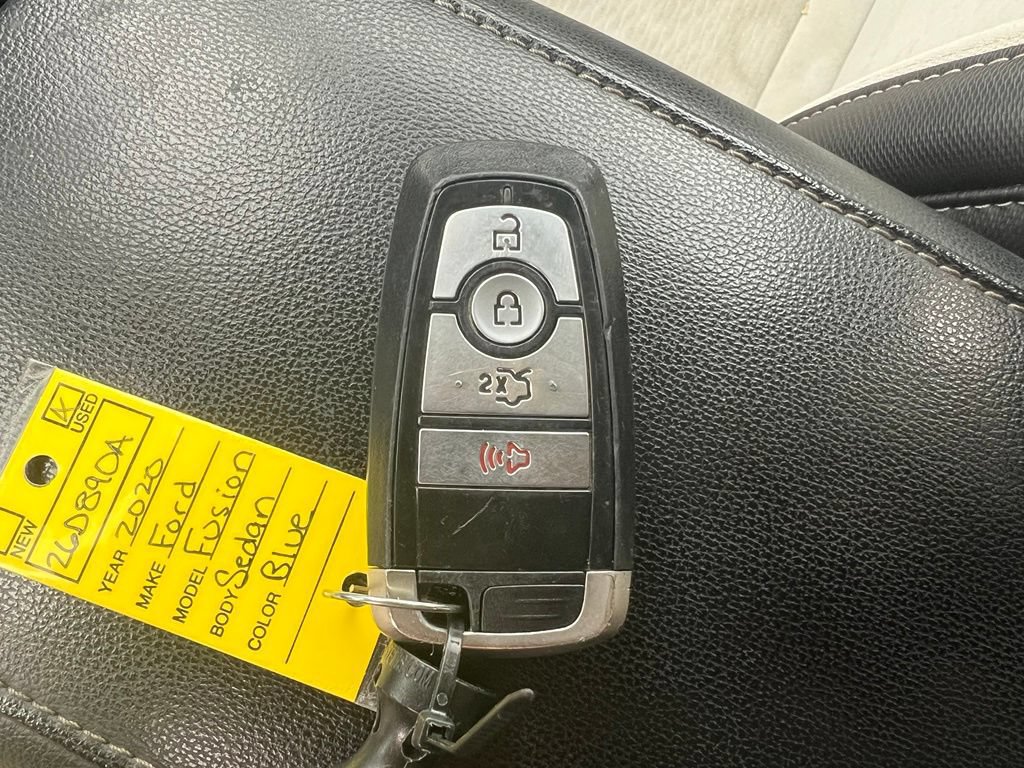 Used 2020 Ford Fusion SE w/ Equipment Group 151A FWD image 29