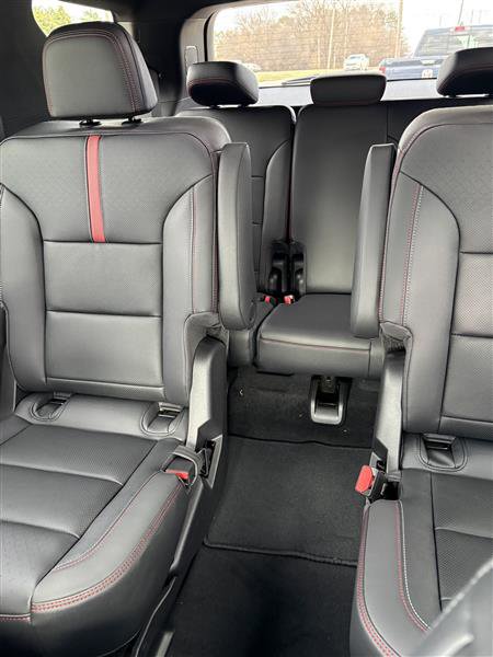 New 2026 Chevrolet Traverse RS image 13