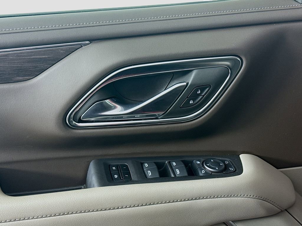 Used 2024 Chevrolet Tahoe LT w/ LT Signature Plus Package image 12