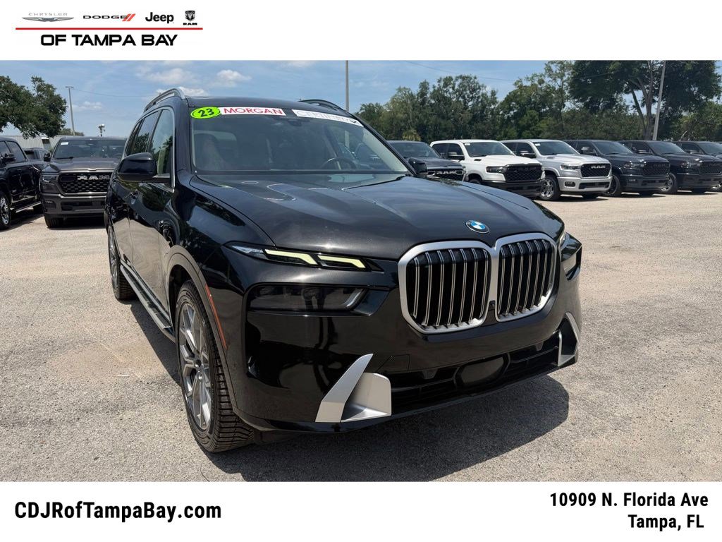 Used 2023 BMW X7 xDrive40i AWD/4WD image 1