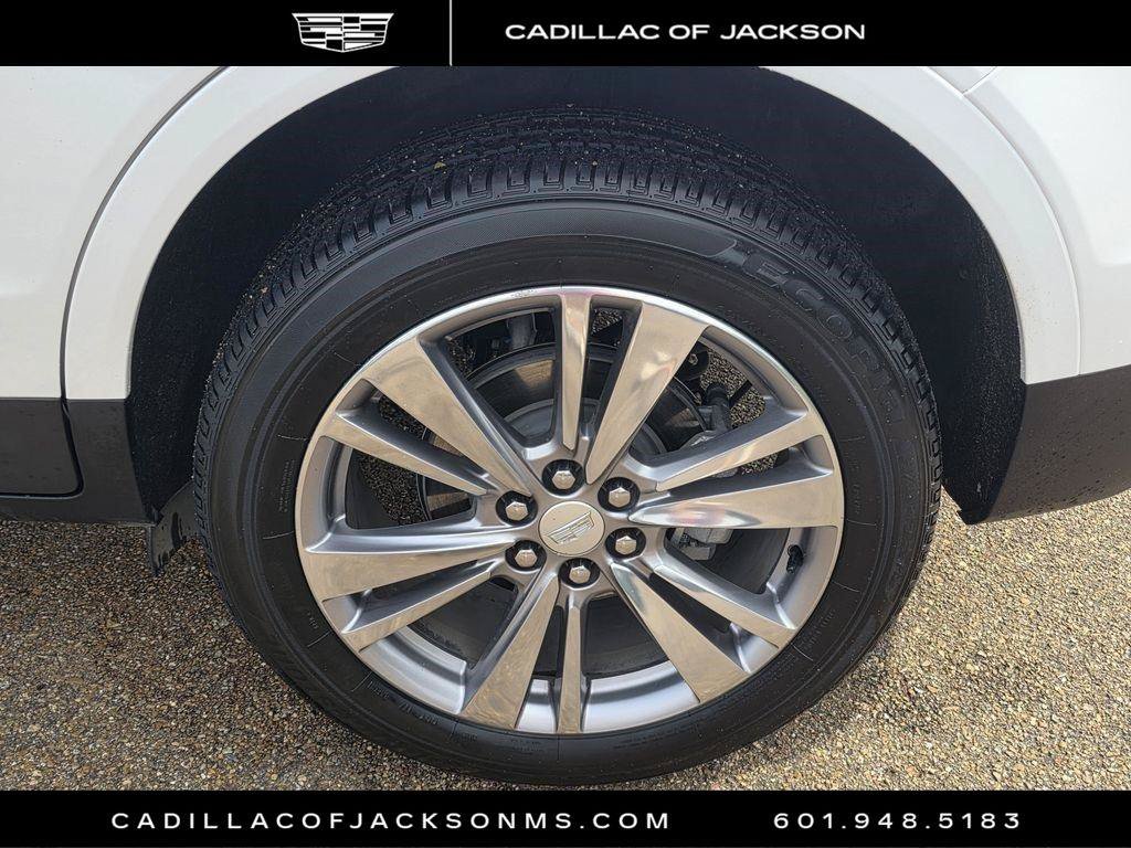 Certified 2024 Cadillac XT5 Premium Luxury FWD image 29