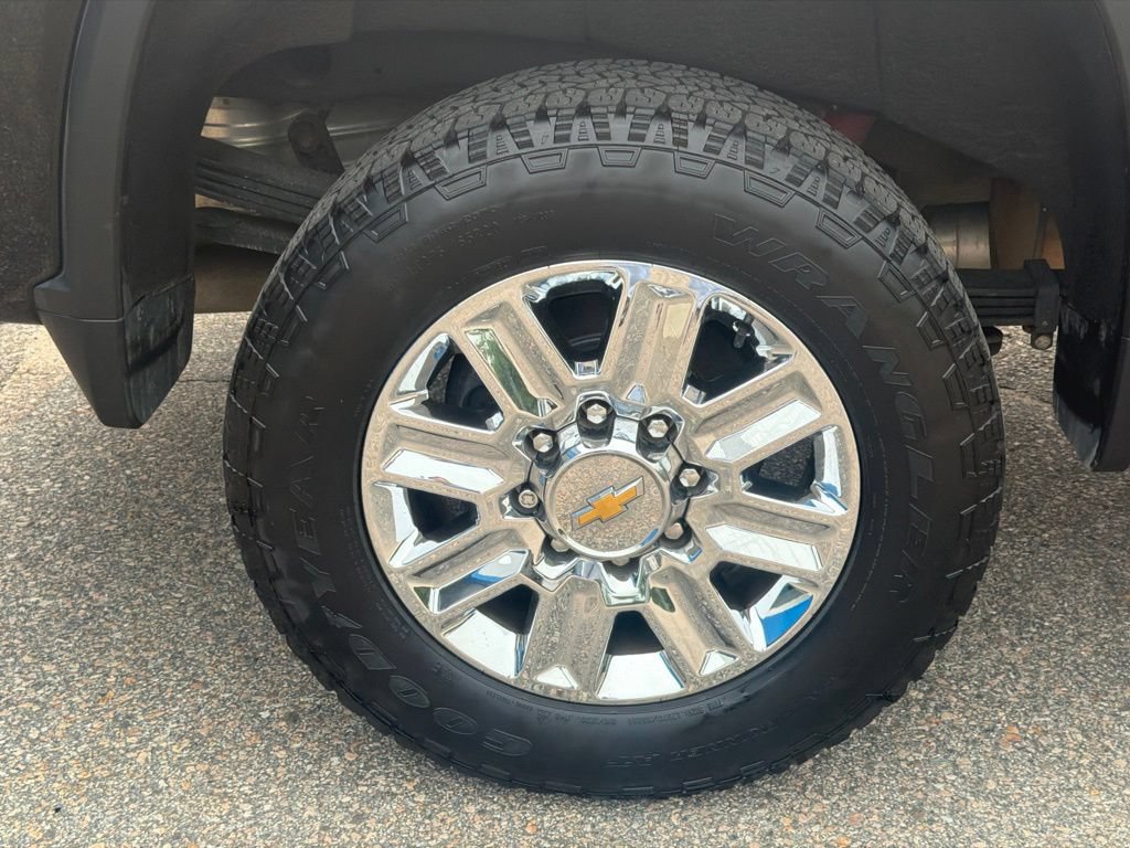 Certified 2024 Chevrolet Silverado 2500 High Country w/ Z71 Off-Road Package AWD/4WD image 14