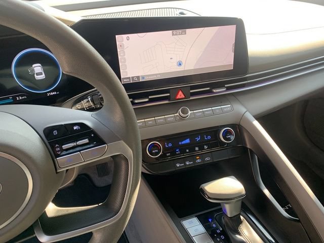 Certified 2024 Hyundai Elantra SEL FWD image 26