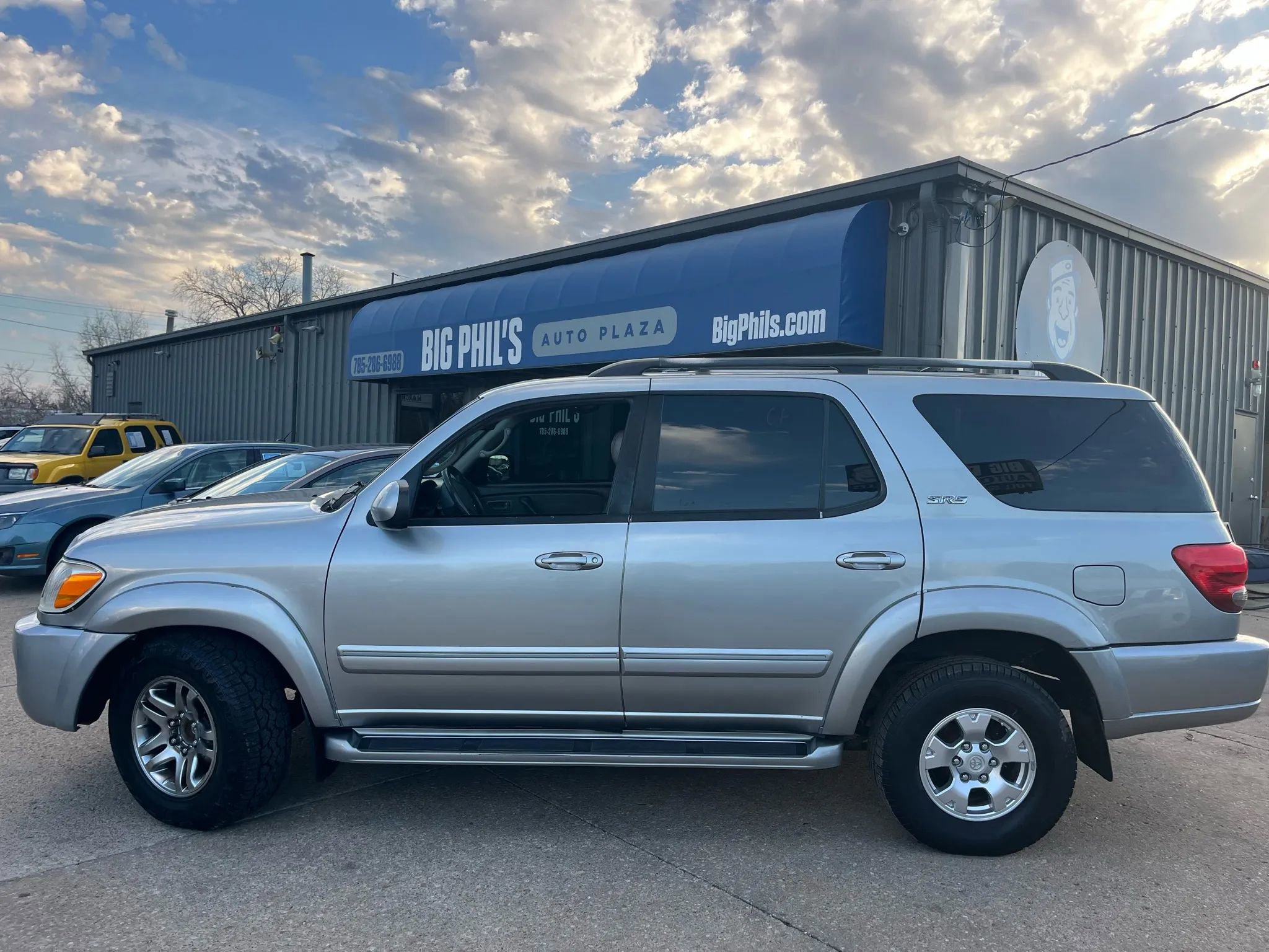 Used 2006 Toyota Sequoia SR5 RWD image 7