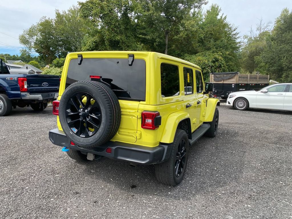 Used 2023 Jeep Wrangler Sahara AWD/4WD image 5