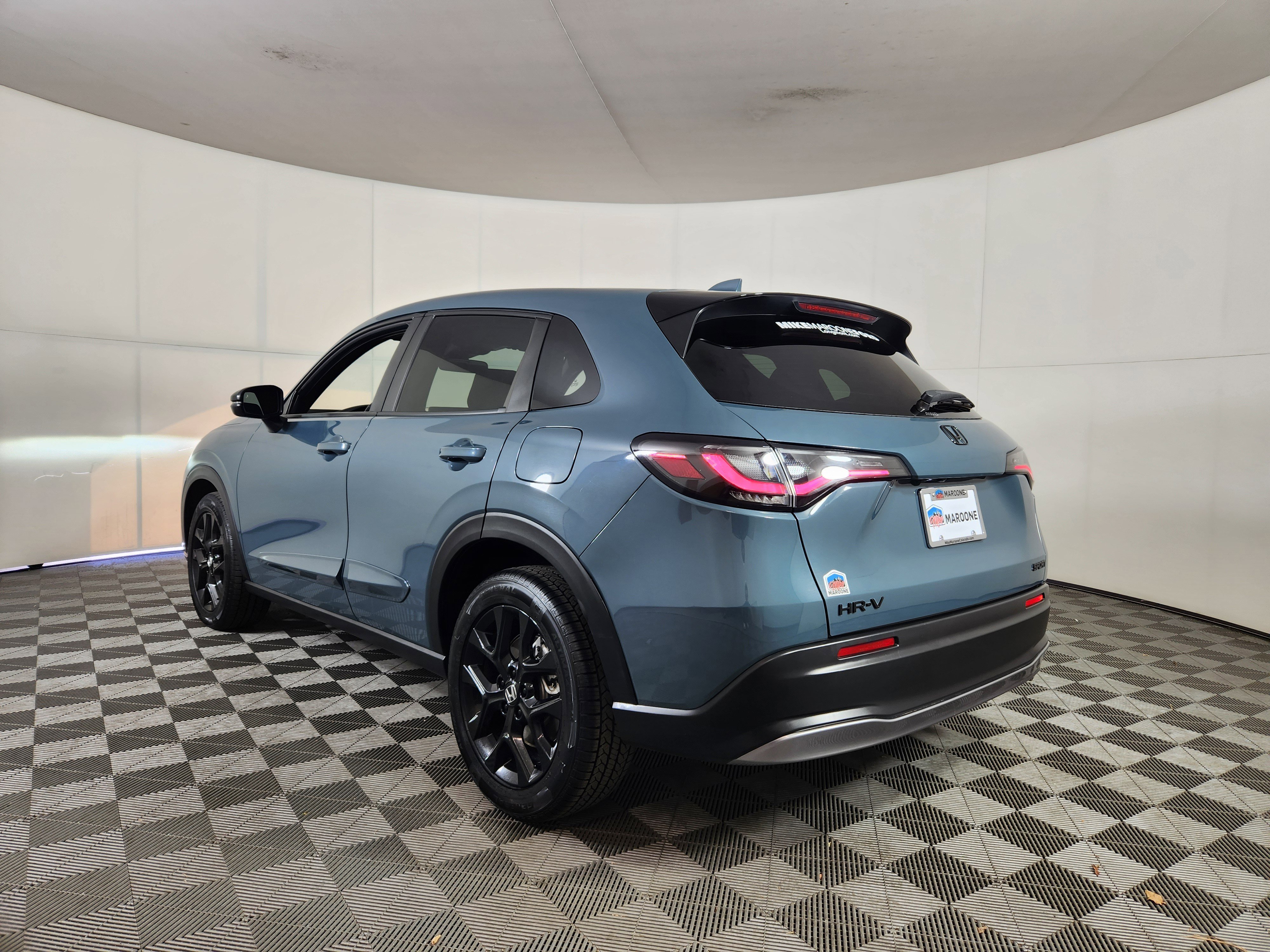 Used 2024 Honda HR-V Sport image 5