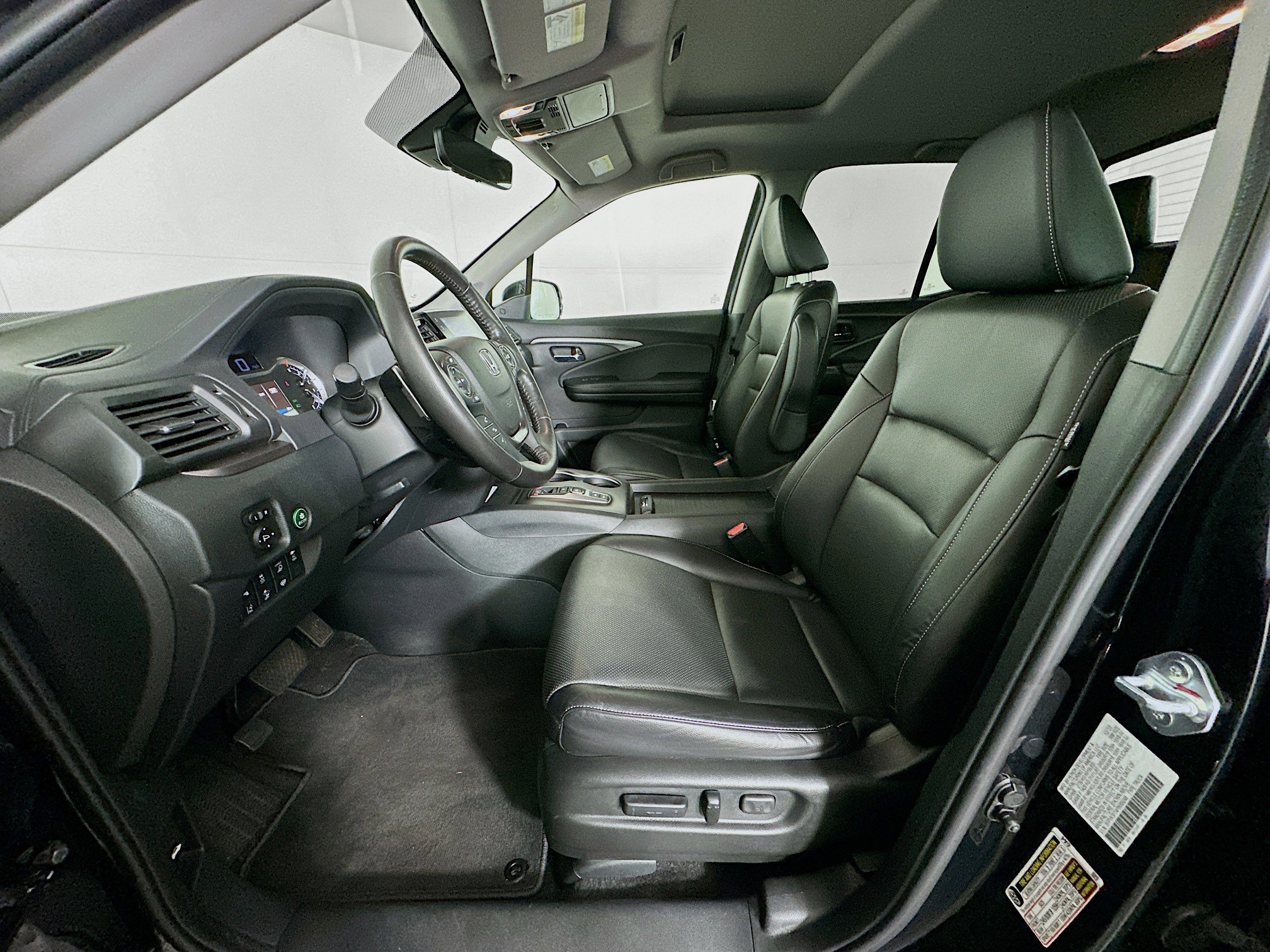 Used 2023 Honda Ridgeline RTL-E image 13