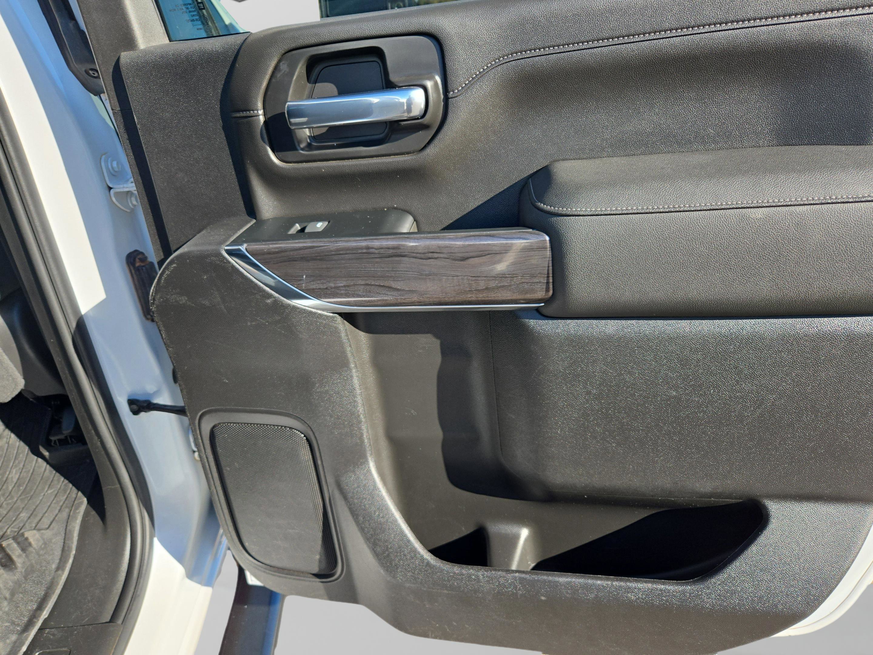 Used 2023 Chevrolet Silverado 2500 LTZ image 31